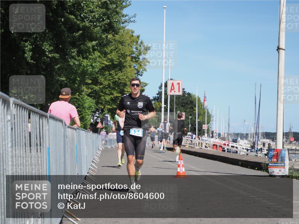 17.08.2025 - KN Förde Triathlon 2025 KatJ http://msf.ph/oto/8604600 17.08.2025 13:47:40 Laufen 434, 450 meine-sportfotos.de