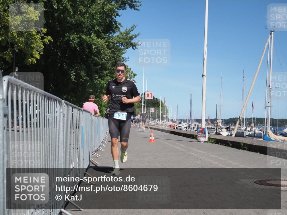 17.08.2025 - KN Förde Triathlon 2025 KatJ http://msf.ph/oto/8604679 17.08.2025 13:47:42 Laufen 434, 450 meine-sportfotos.de