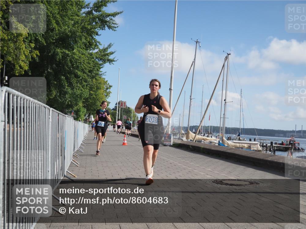 17.08.2025 - KN Förde Triathlon 2025 KatJ http://msf.ph/oto/8604683 17.08.2025 10:27:56 Laufen 176, 189, 208, 237 meine-sportfotos.de