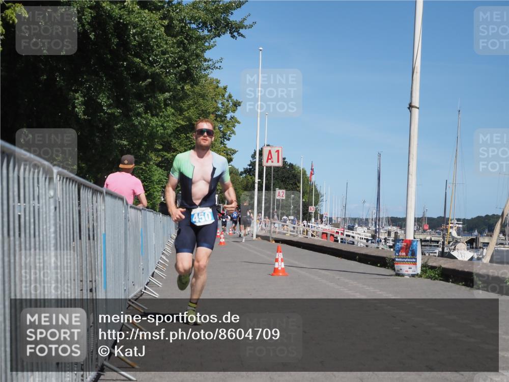 17.08.2025 - KN Förde Triathlon 2025 KatJ http://msf.ph/oto/8604709 17.08.2025 13:47:45 Laufen 434, 450 meine-sportfotos.de