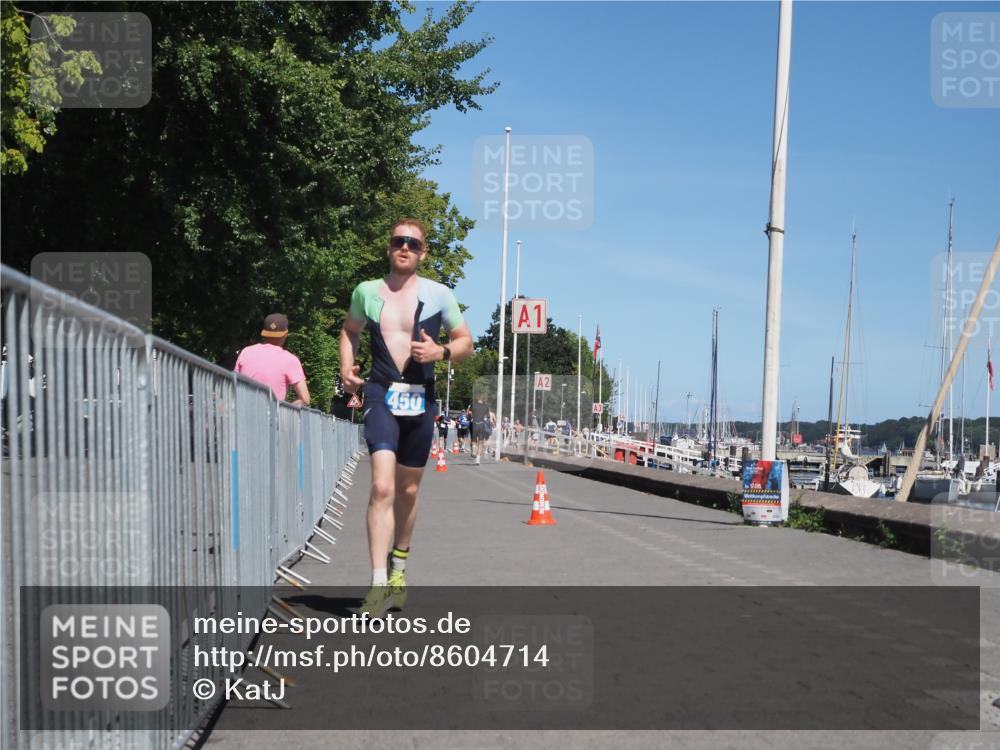 17.08.2025 - KN Förde Triathlon 2025 KatJ http://msf.ph/oto/8604714 17.08.2025 13:47:45 Laufen 434, 450 meine-sportfotos.de