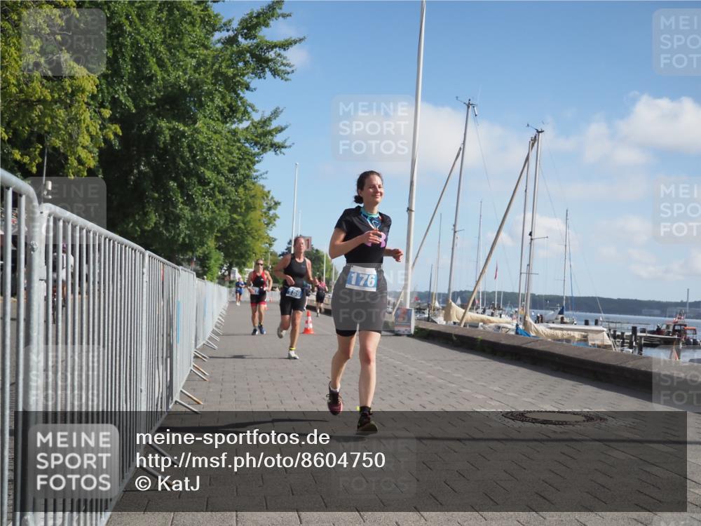 17.08.2025 - KN Förde Triathlon 2025 KatJ http://msf.ph/oto/8604750 17.08.2025 10:27:59 Laufen 176, 189, 208, 237 meine-sportfotos.de