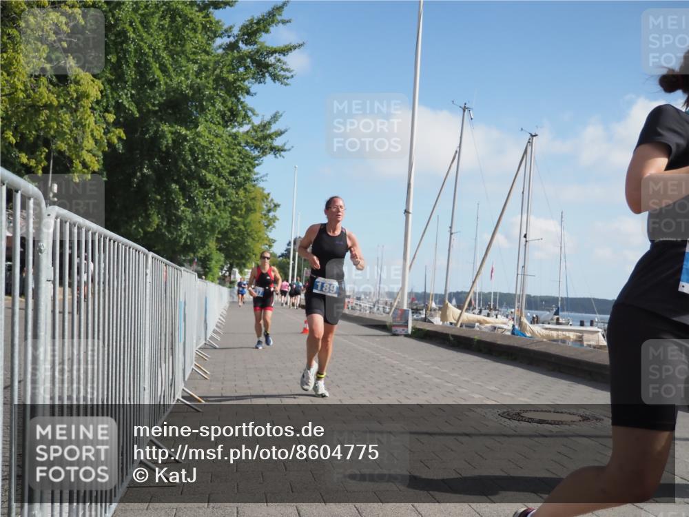 17.08.2025 - KN Förde Triathlon 2025 KatJ http://msf.ph/oto/8604775 17.08.2025 10:28:00 Laufen 176, 189, 208, 237 meine-sportfotos.de
