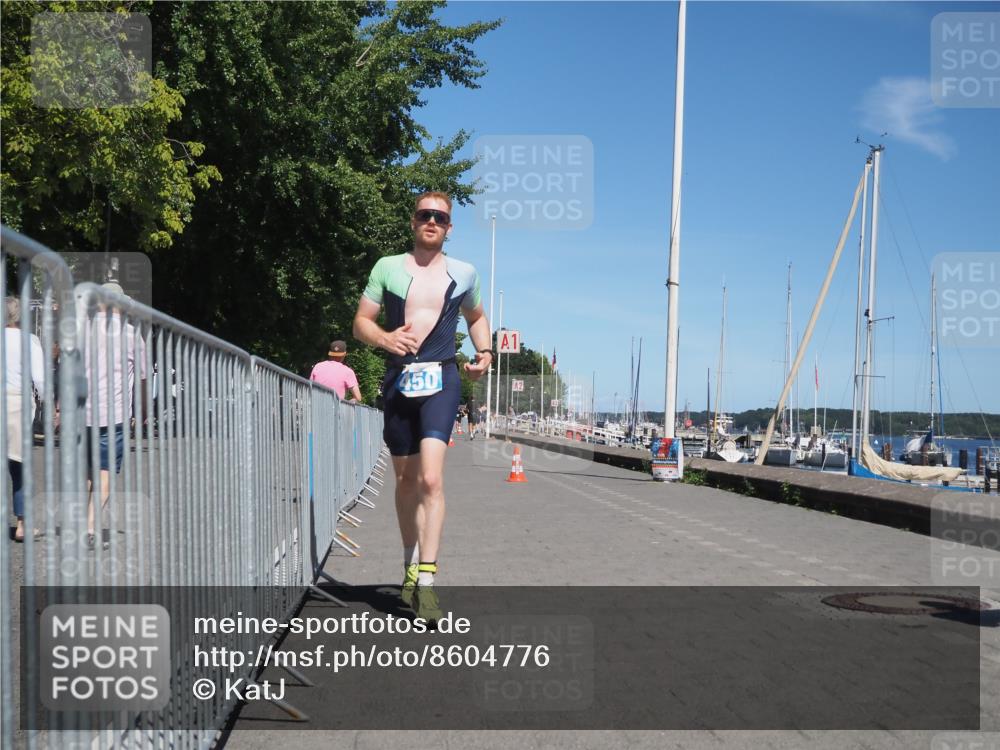 17.08.2025 - KN Förde Triathlon 2025 KatJ http://msf.ph/oto/8604776 17.08.2025 13:47:46 Laufen 434, 450 meine-sportfotos.de