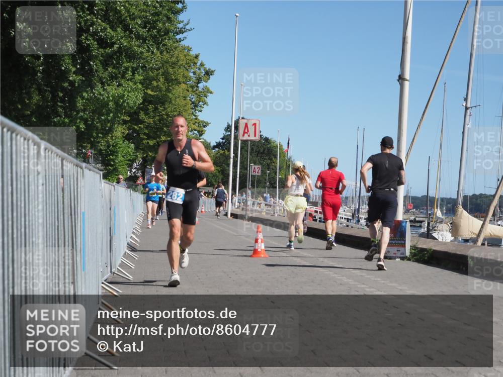 17.08.2025 - KN Förde Triathlon 2025 KatJ http://msf.ph/oto/8604777 17.08.2025 11:57:59 Laufen 282, 604 meine-sportfotos.de
