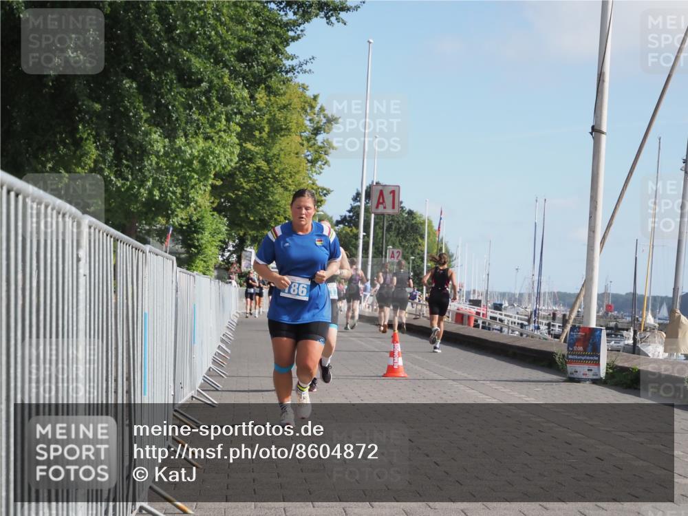 17.08.2025 - KN Förde Triathlon 2025 KatJ http://msf.ph/oto/8604872 17.08.2025 10:28:16 Laufen 174, 186 meine-sportfotos.de