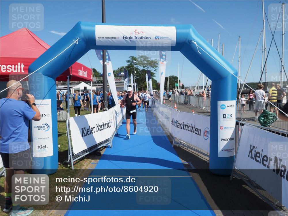 17.08.2025 - KN Förde Triathlon 2025 MichiJ http://msf.ph/oto/8604920 17.08.2025 12:21:40 Laufen 294, 610 meine-sportfotos.de