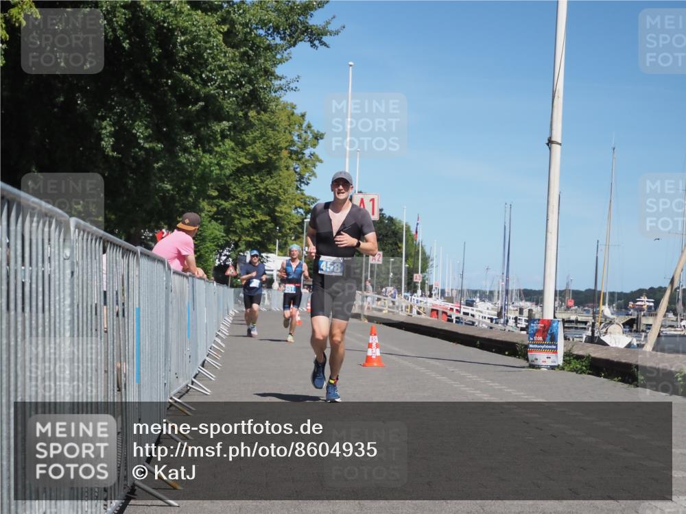 17.08.2025 - KN Förde Triathlon 2025 KatJ http://msf.ph/oto/8604935 17.08.2025 13:48:06 Laufen 458, 501, 504 meine-sportfotos.de