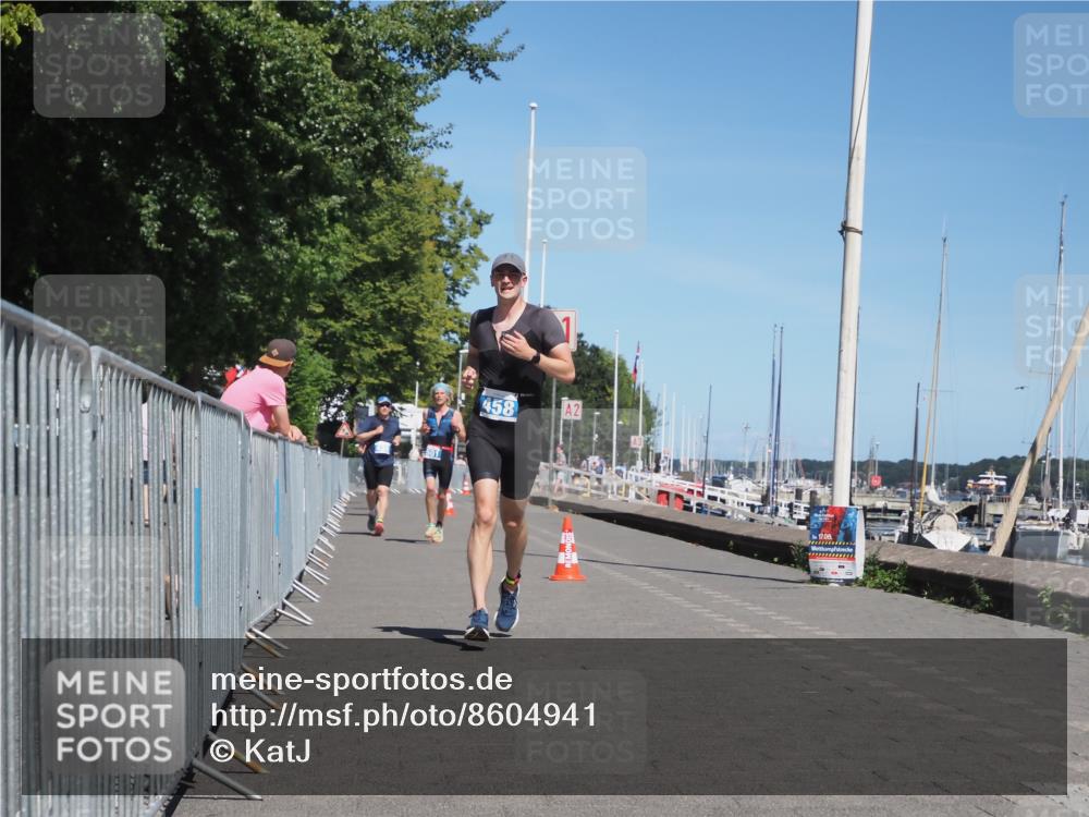 17.08.2025 - KN Förde Triathlon 2025 KatJ http://msf.ph/oto/8604941 17.08.2025 13:48:06 Laufen 458, 501, 504 meine-sportfotos.de