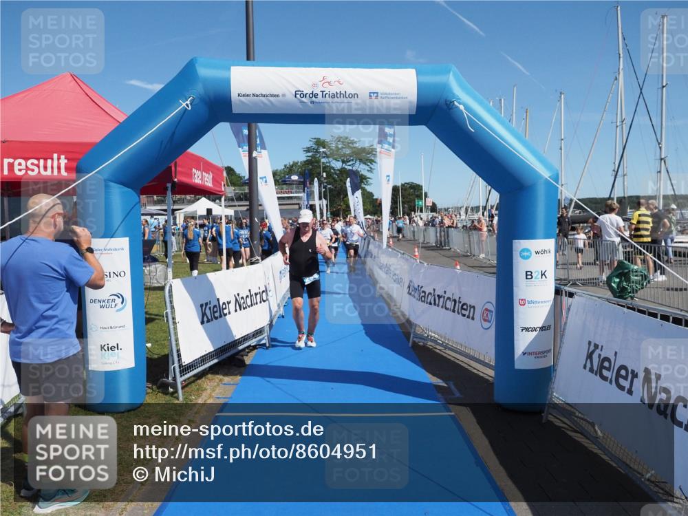 17.08.2025 - KN Förde Triathlon 2025 MichiJ http://msf.ph/oto/8604951 17.08.2025 12:21:40 Laufen 294, 610 meine-sportfotos.de