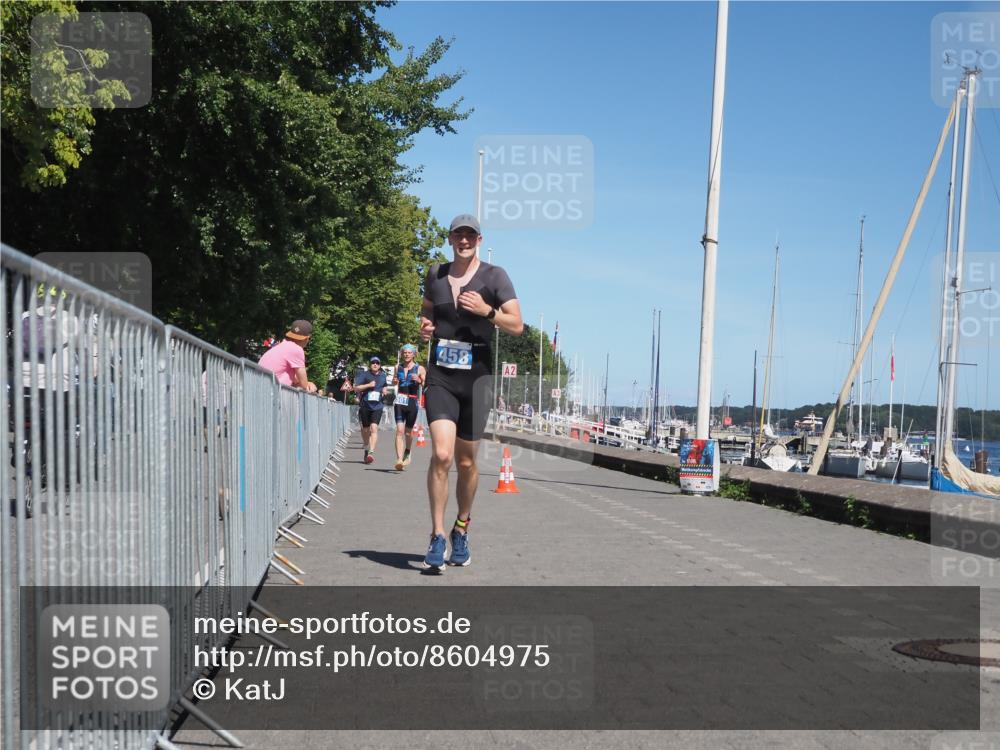 17.08.2025 - KN Förde Triathlon 2025 KatJ http://msf.ph/oto/8604975 17.08.2025 13:48:07 Laufen 458, 501, 504 meine-sportfotos.de