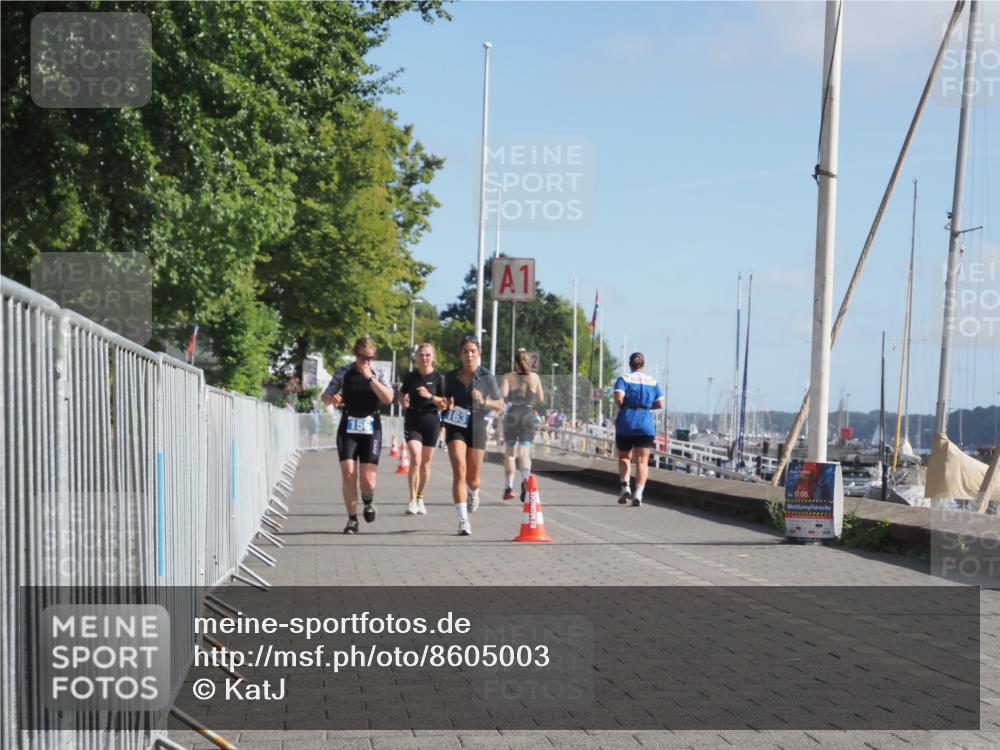 17.08.2025 - KN Förde Triathlon 2025 KatJ http://msf.ph/oto/8605003 17.08.2025 10:28:32 Laufen 144, 156, 163 meine-sportfotos.de
