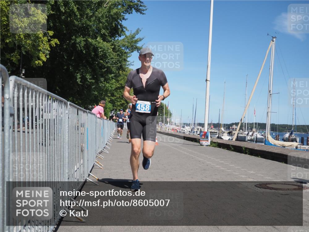 17.08.2025 - KN Förde Triathlon 2025 KatJ http://msf.ph/oto/8605007 17.08.2025 13:48:08 Laufen 436, 458, 501 meine-sportfotos.de