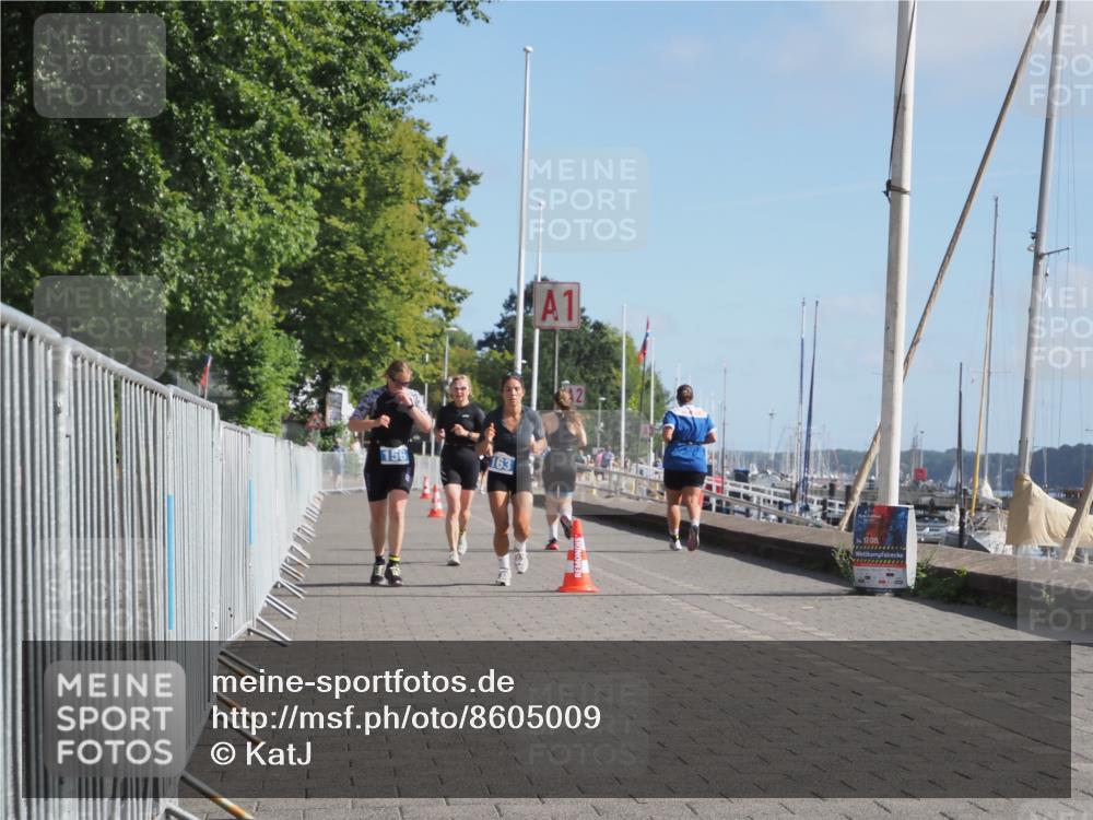 17.08.2025 - KN Förde Triathlon 2025 KatJ http://msf.ph/oto/8605009 17.08.2025 10:28:32 Laufen 144, 156, 163 meine-sportfotos.de