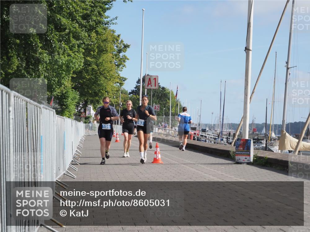 17.08.2025 - KN Förde Triathlon 2025 KatJ http://msf.ph/oto/8605031 17.08.2025 10:28:32 Laufen 144, 156, 163 meine-sportfotos.de