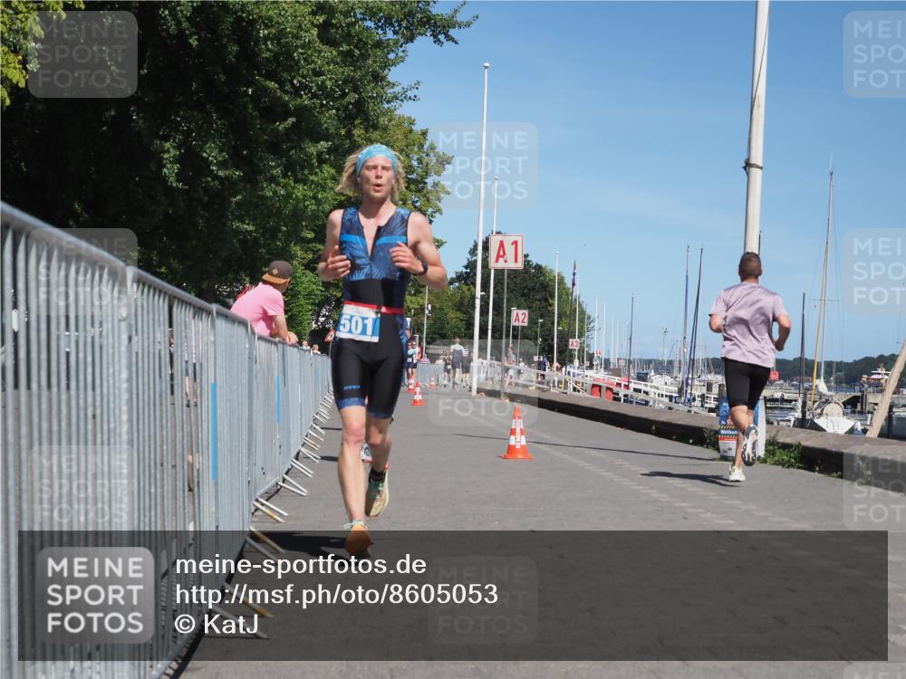 17.08.2025 - KN Förde Triathlon 2025 KatJ http://msf.ph/oto/8605053 17.08.2025 13:48:11 Laufen 436, 458, 501, 522, 541 meine-sportfotos.de
