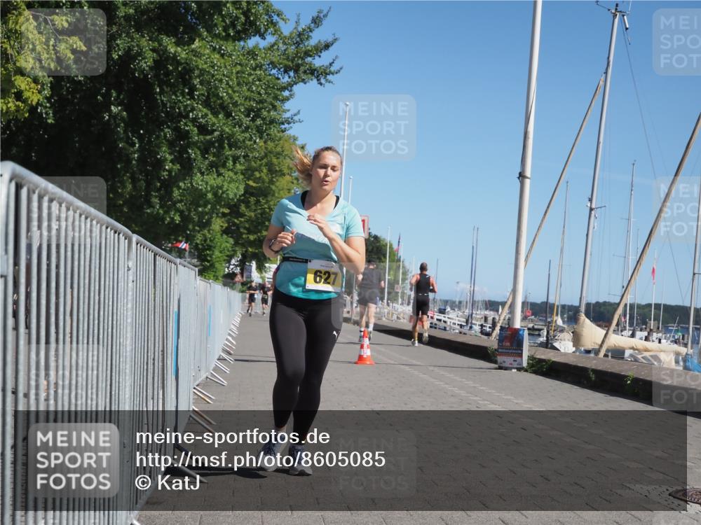 17.08.2025 - KN Förde Triathlon 2025 KatJ http://msf.ph/oto/8605085 17.08.2025 11:58:13 Laufen 603, 627, 636 meine-sportfotos.de