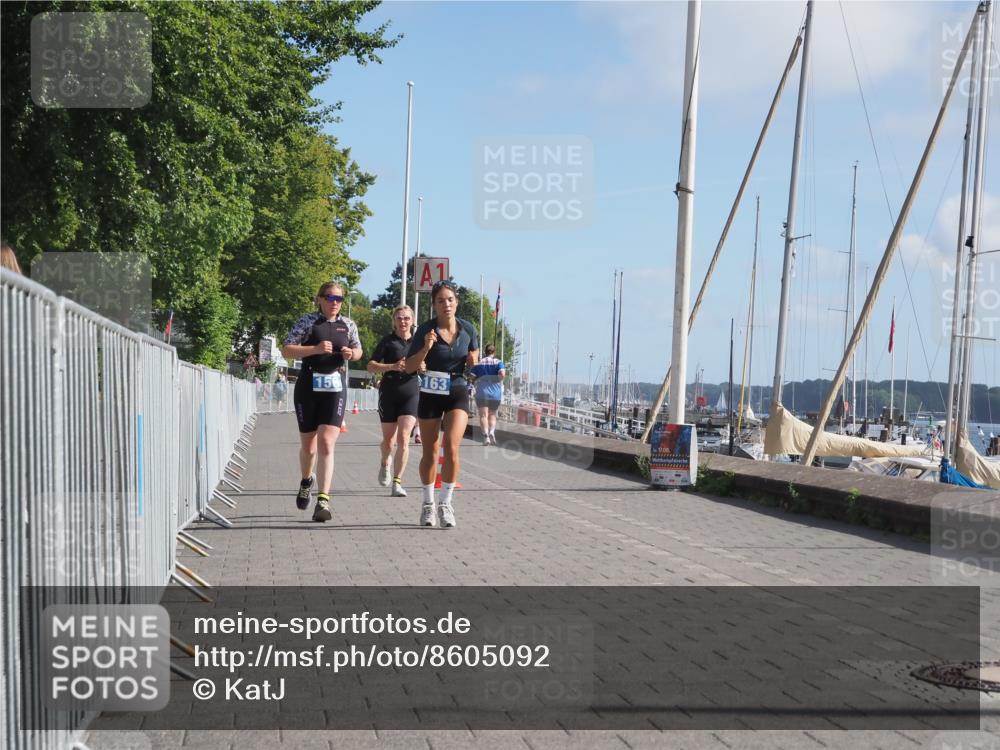 17.08.2025 - KN Förde Triathlon 2025 KatJ http://msf.ph/oto/8605092 17.08.2025 10:28:34 Laufen 144, 156, 163 meine-sportfotos.de