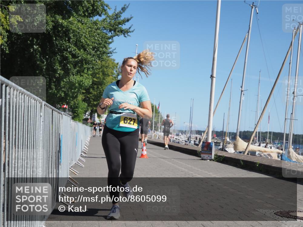 17.08.2025 - KN Förde Triathlon 2025 KatJ http://msf.ph/oto/8605099 17.08.2025 11:58:14 Laufen 603, 627, 636 meine-sportfotos.de