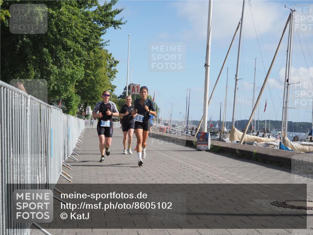 17.08.2025 - KN Förde Triathlon 2025 KatJ http://msf.ph/oto/8605102 17.08.2025 10:28:35 Laufen 144, 156, 163 meine-sportfotos.de