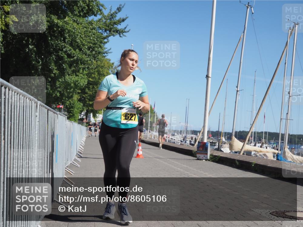 17.08.2025 - KN Förde Triathlon 2025 KatJ http://msf.ph/oto/8605106 17.08.2025 11:58:14 Laufen 603, 627, 636 meine-sportfotos.de