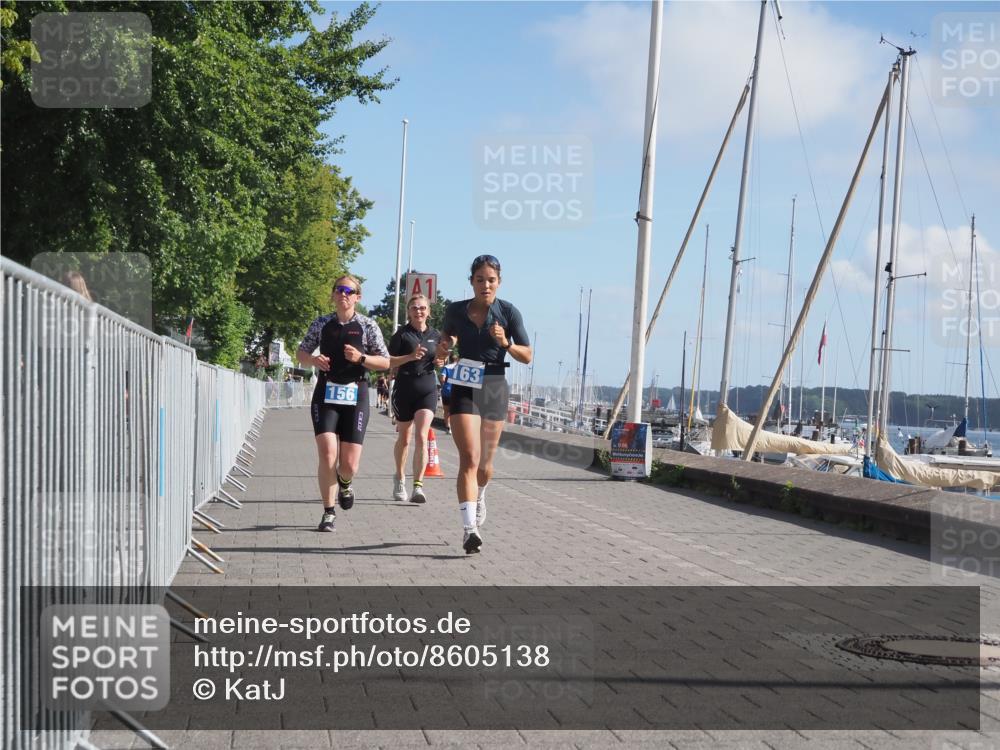 17.08.2025 - KN Förde Triathlon 2025 KatJ http://msf.ph/oto/8605138 17.08.2025 10:28:35 Laufen 144, 156, 163 meine-sportfotos.de
