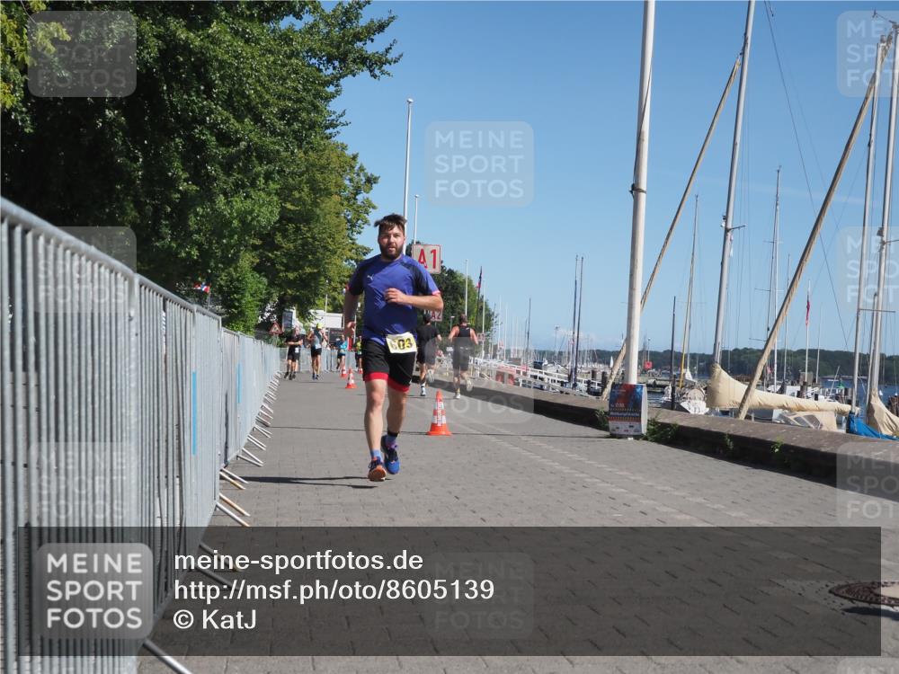 17.08.2025 - KN Förde Triathlon 2025 KatJ http://msf.ph/oto/8605139 17.08.2025 11:58:16 Laufen 603, 627 meine-sportfotos.de
