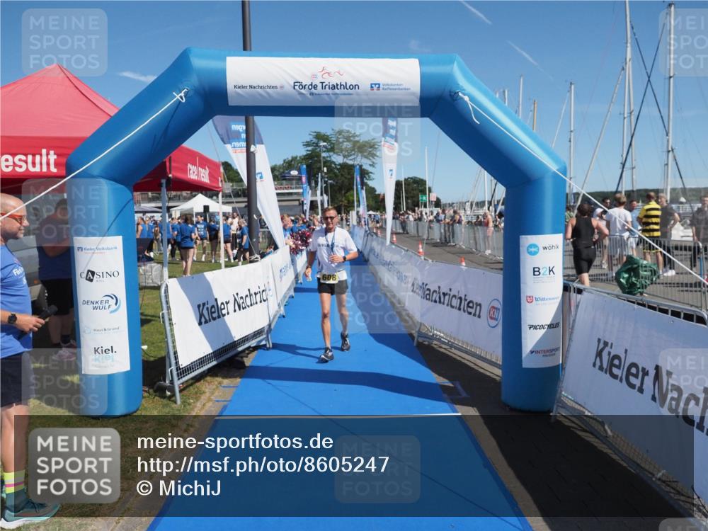 17.08.2025 - KN Förde Triathlon 2025 MichiJ http://msf.ph/oto/8605247 17.08.2025 12:21:49 Laufen 353, 610 meine-sportfotos.de
