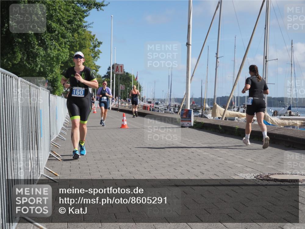 17.08.2025 - KN Förde Triathlon 2025 KatJ http://msf.ph/oto/8605291 17.08.2025 10:29:36 Laufen 160, 192, 241 meine-sportfotos.de