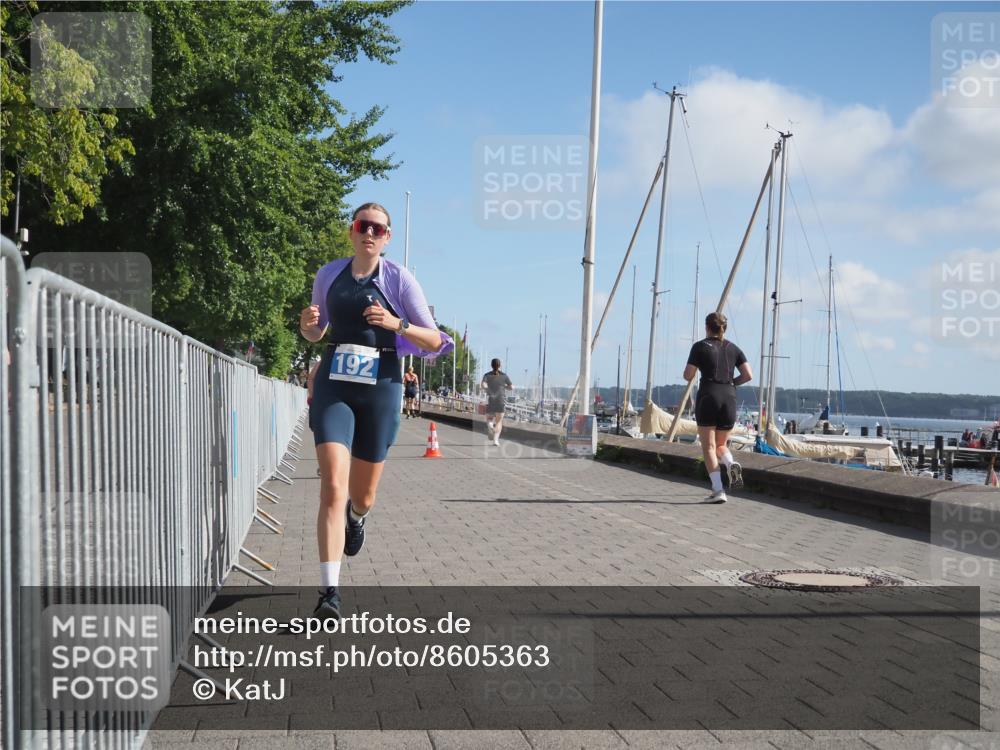 17.08.2025 - KN Förde Triathlon 2025 KatJ http://msf.ph/oto/8605363 17.08.2025 10:29:41 Laufen 160, 192, 194 meine-sportfotos.de