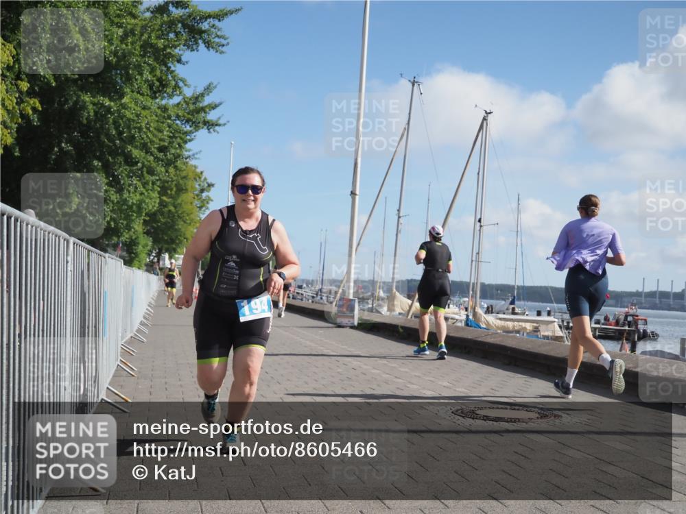 17.08.2025 - KN Förde Triathlon 2025 KatJ http://msf.ph/oto/8605466 17.08.2025 10:29:45 Laufen 194 meine-sportfotos.de