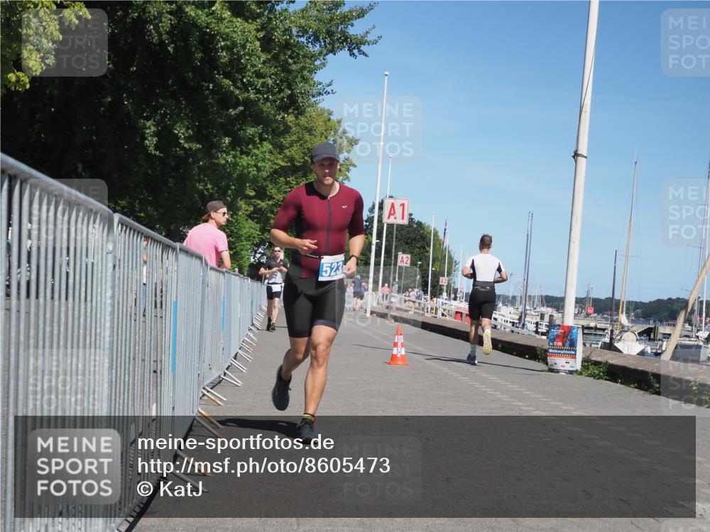 17.08.2025 - KN Förde Triathlon 2025 KatJ http://msf.ph/oto/8605473 17.08.2025 13:48:47 Laufen 437, 523 meine-sportfotos.de