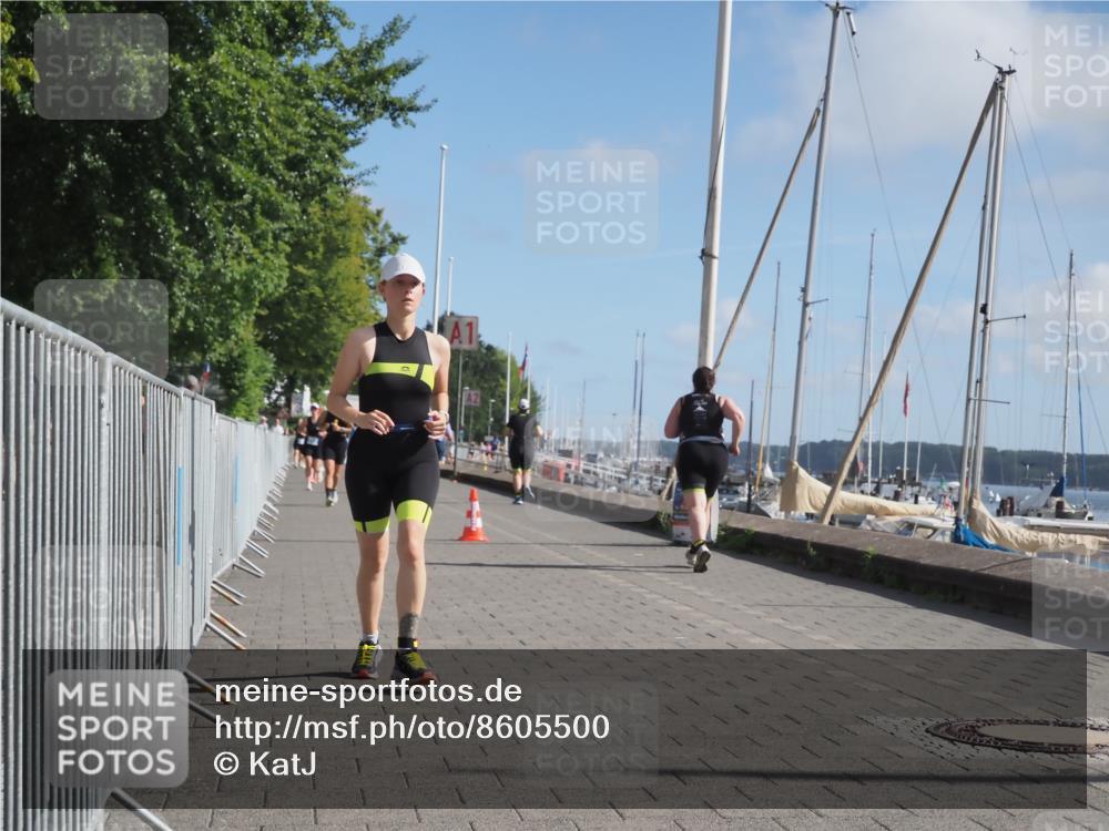 17.08.2025 - KN Förde Triathlon 2025 KatJ http://msf.ph/oto/8605500 17.08.2025 10:29:54 Laufen 201, 205 meine-sportfotos.de
