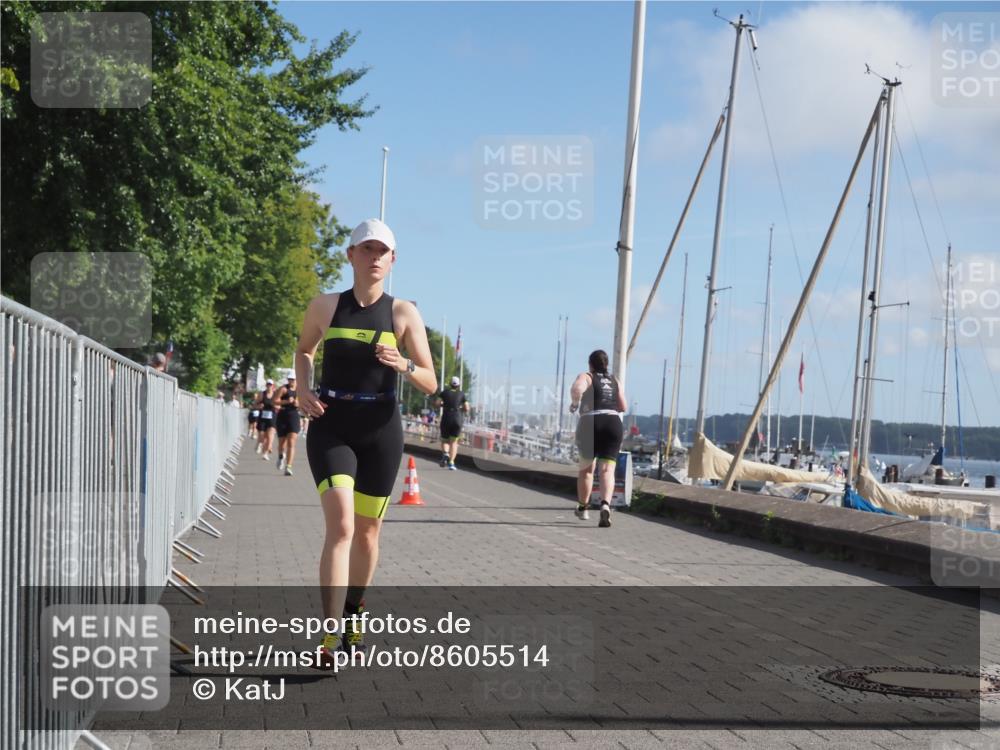 17.08.2025 - KN Förde Triathlon 2025 KatJ http://msf.ph/oto/8605514 17.08.2025 10:29:55 Laufen 201, 205 meine-sportfotos.de