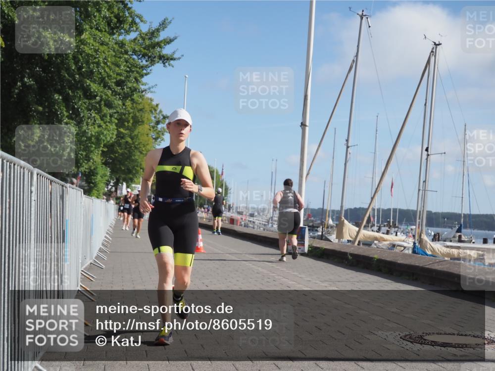 17.08.2025 - KN Förde Triathlon 2025 KatJ http://msf.ph/oto/8605519 17.08.2025 10:29:55 Laufen 201, 205 meine-sportfotos.de