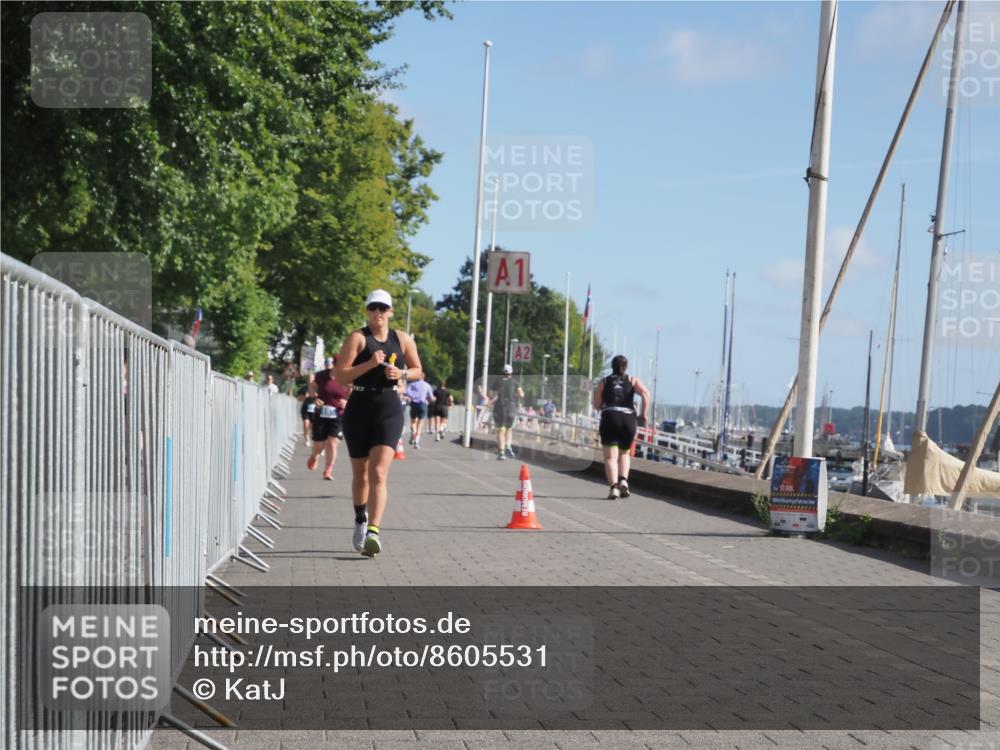17.08.2025 - KN Förde Triathlon 2025 KatJ http://msf.ph/oto/8605531 17.08.2025 10:30:00 Laufen 201, 213 meine-sportfotos.de