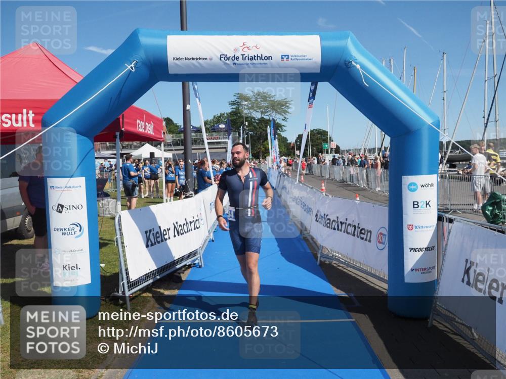 17.08.2025 - KN Förde Triathlon 2025 MichiJ http://msf.ph/oto/8605673 17.08.2025 12:22:11 Laufen 311, 334 meine-sportfotos.de