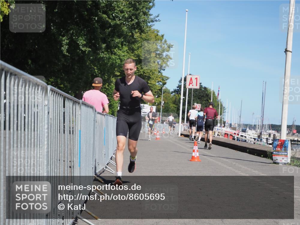 17.08.2025 - KN Förde Triathlon 2025 KatJ http://msf.ph/oto/8605695 17.08.2025 13:49:01 Laufen 423, 531 meine-sportfotos.de