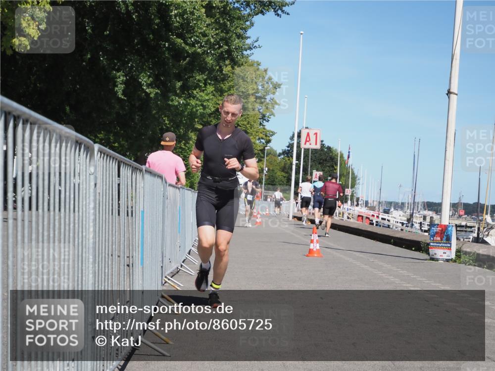 17.08.2025 - KN Förde Triathlon 2025 KatJ http://msf.ph/oto/8605725 17.08.2025 13:49:01 Laufen 423, 531 meine-sportfotos.de