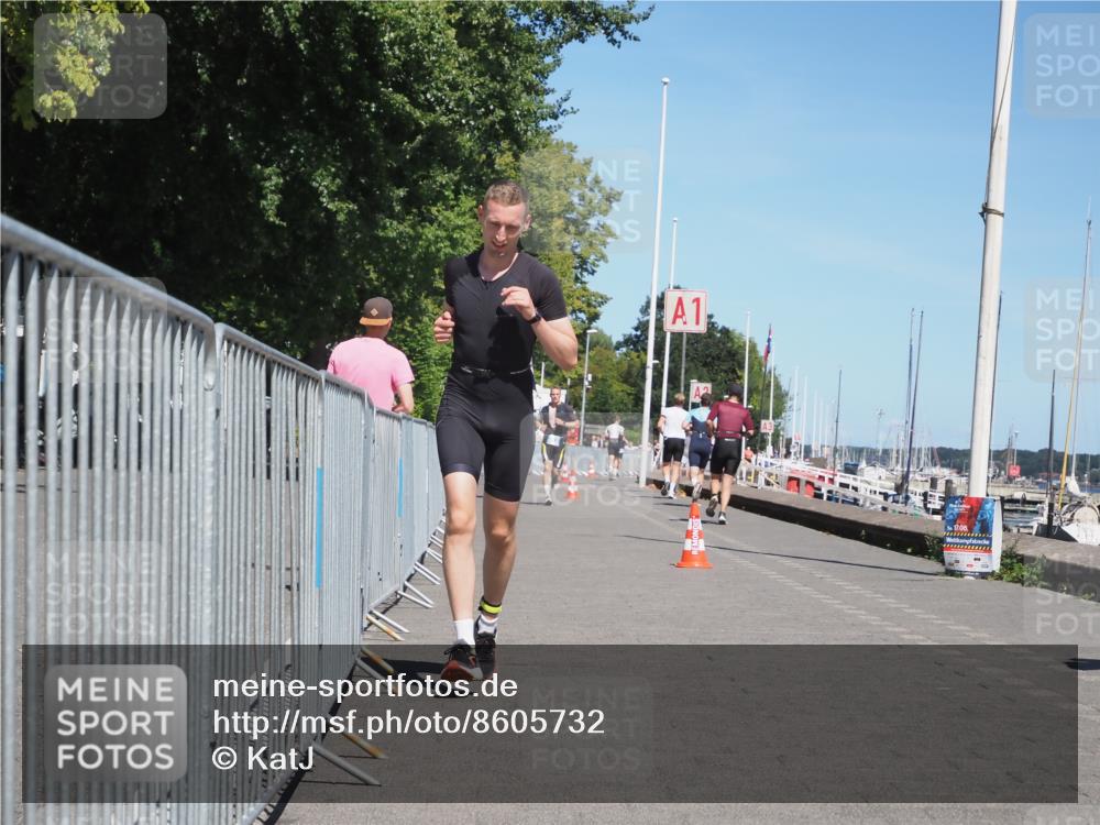 17.08.2025 - KN Förde Triathlon 2025 KatJ http://msf.ph/oto/8605732 17.08.2025 13:49:01 Laufen 423, 531 meine-sportfotos.de