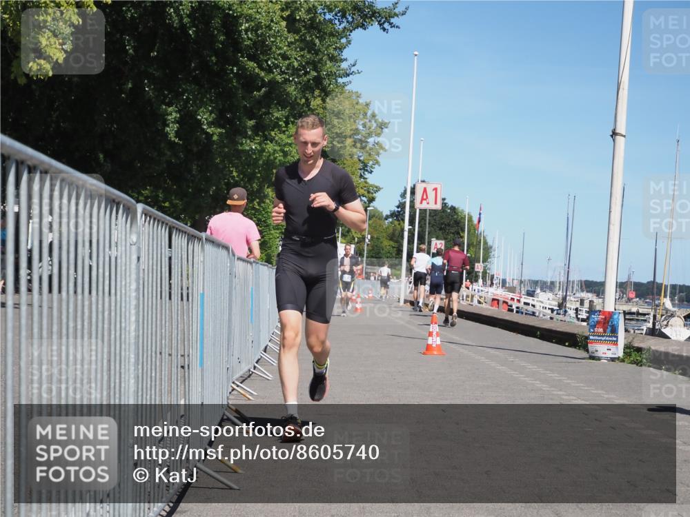 17.08.2025 - KN Förde Triathlon 2025 KatJ http://msf.ph/oto/8605740 17.08.2025 13:49:01 Laufen 423, 531 meine-sportfotos.de