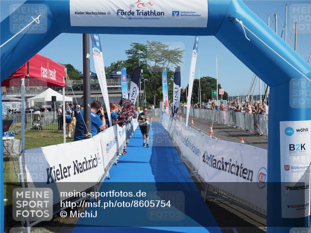 17.08.2025 - KN Förde Triathlon 2025 MichiJ http://msf.ph/oto/8605754 17.08.2025 11:30:36 Laufen  meine-sportfotos.de
