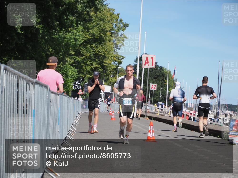 17.08.2025 - KN Förde Triathlon 2025 KatJ http://msf.ph/oto/8605773 17.08.2025 13:49:07 Laufen 453, 508 meine-sportfotos.de