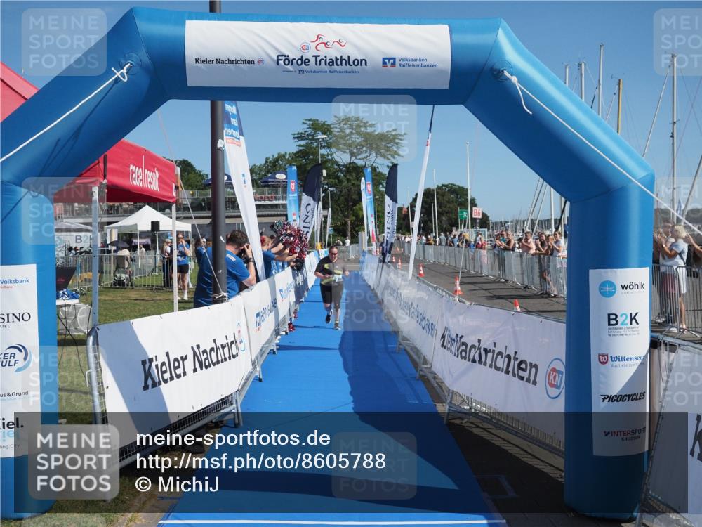 17.08.2025 - KN Förde Triathlon 2025 MichiJ http://msf.ph/oto/8605788 17.08.2025 11:30:36 Laufen  meine-sportfotos.de