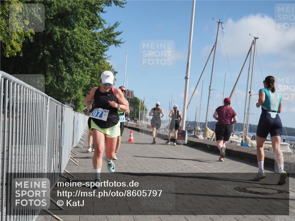 17.08.2025 - KN Förde Triathlon 2025 KatJ http://msf.ph/oto/8605797 17.08.2025 10:30:18 Laufen 175, 177, 207, 212 meine-sportfotos.de