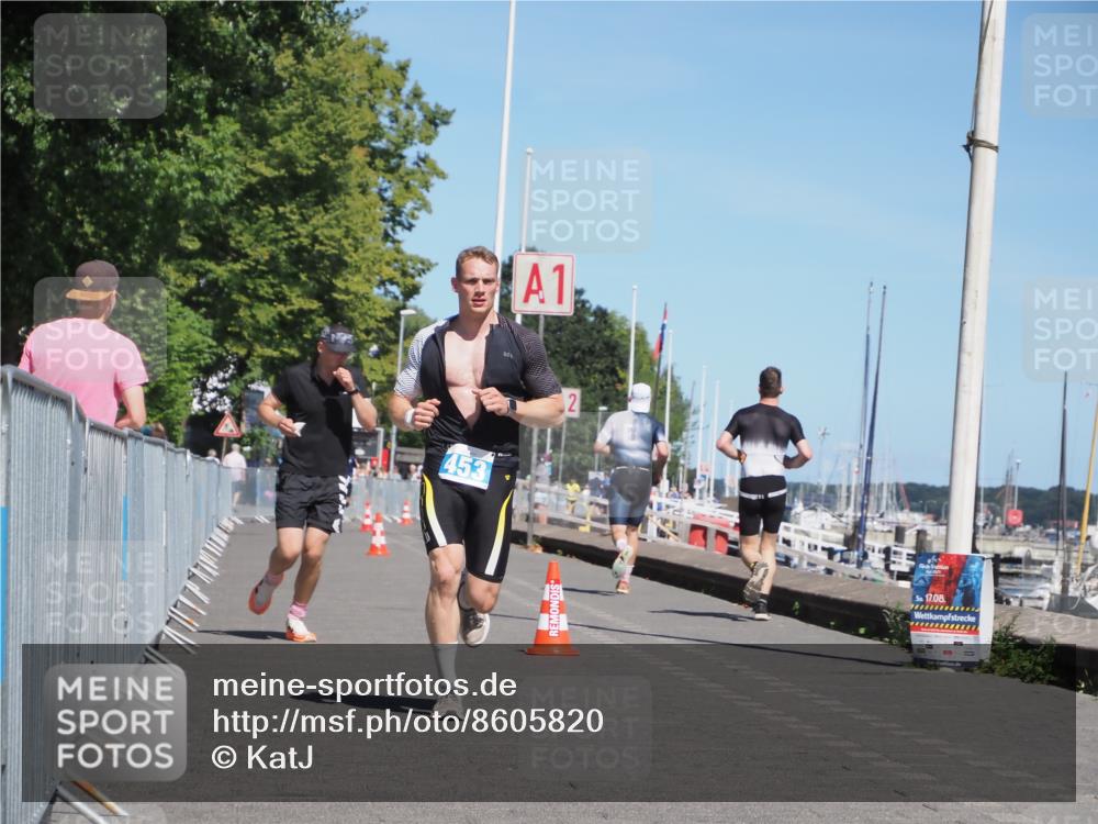 17.08.2025 - KN Förde Triathlon 2025 KatJ http://msf.ph/oto/8605820 17.08.2025 13:49:08 Laufen 453, 508 meine-sportfotos.de