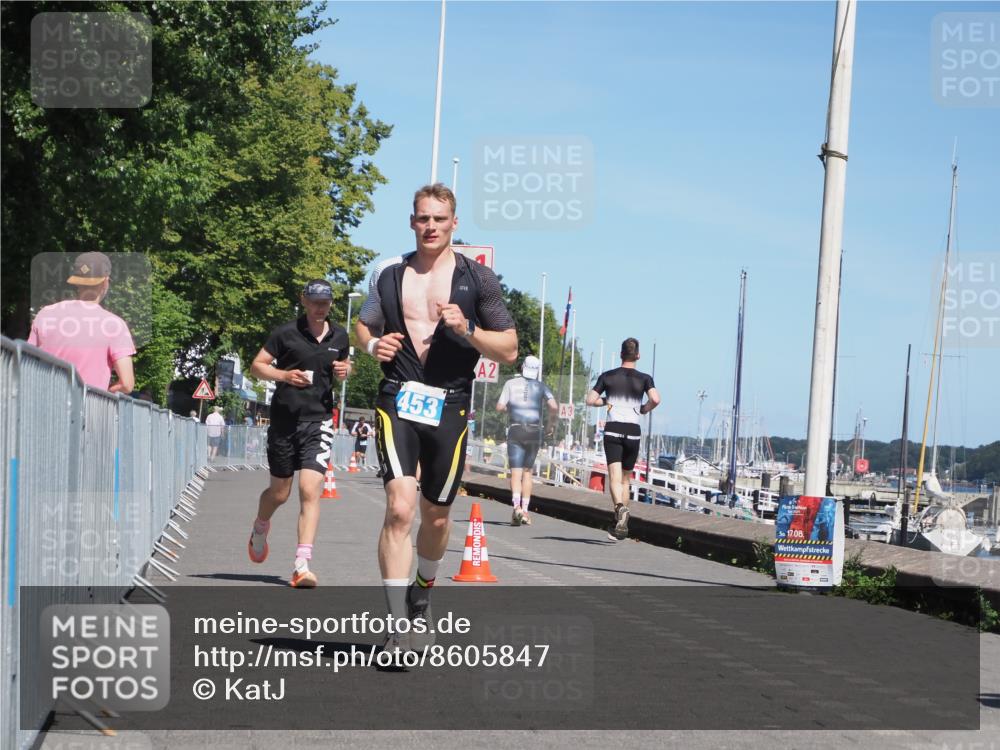 17.08.2025 - KN Förde Triathlon 2025 KatJ http://msf.ph/oto/8605847 17.08.2025 13:49:08 Laufen 453, 508 meine-sportfotos.de