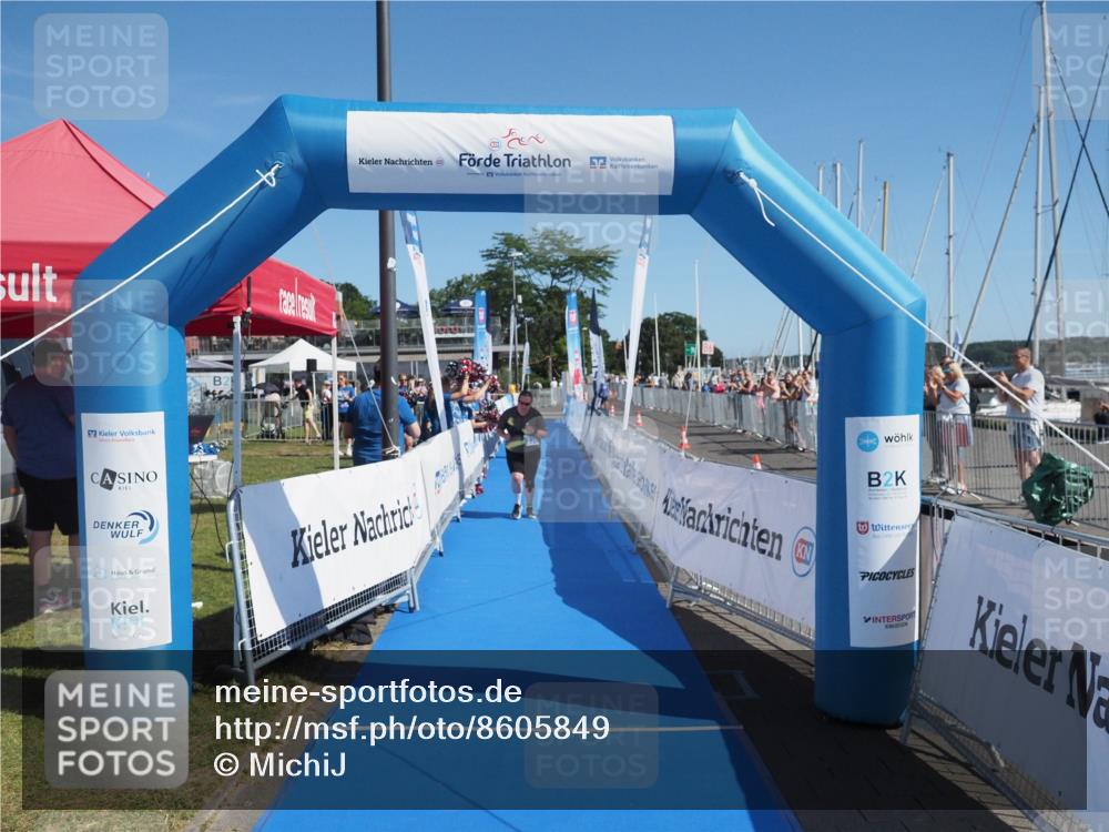 17.08.2025 - KN Förde Triathlon 2025 MichiJ http://msf.ph/oto/8605849 17.08.2025 11:30:38 Laufen 238 meine-sportfotos.de