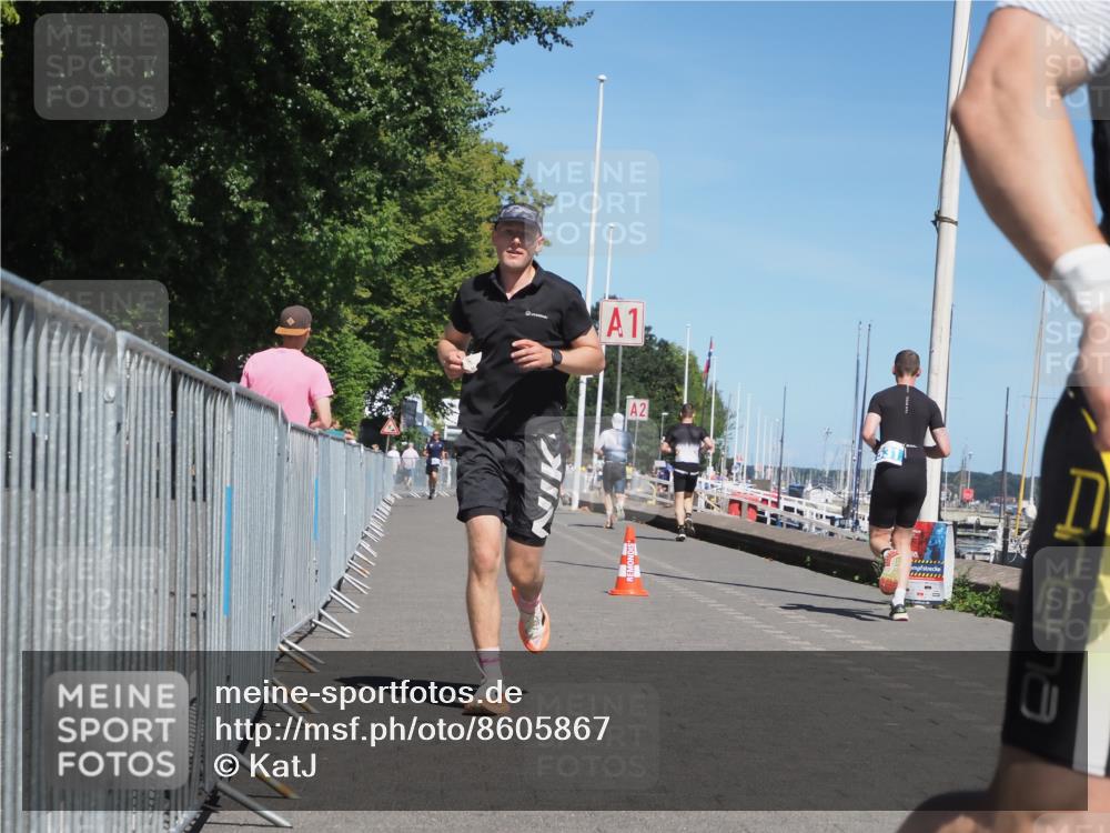 17.08.2025 - KN Förde Triathlon 2025 KatJ http://msf.ph/oto/8605867 17.08.2025 13:49:11 Laufen 453, 508 meine-sportfotos.de