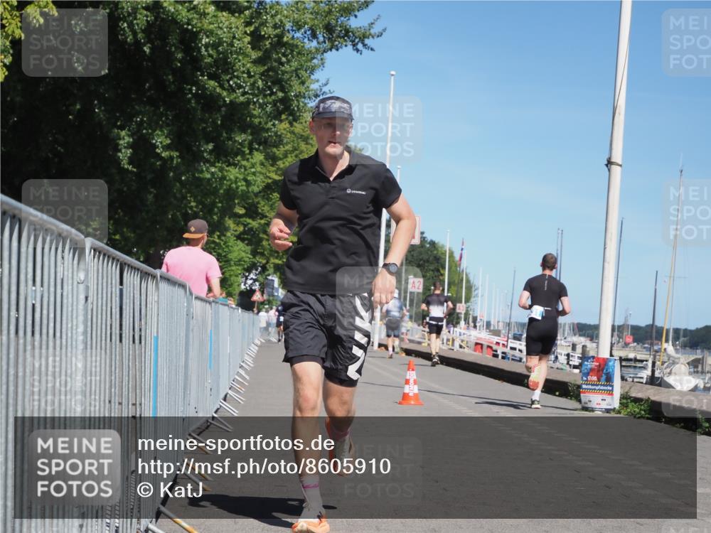 17.08.2025 - KN Förde Triathlon 2025 KatJ http://msf.ph/oto/8605910 17.08.2025 13:49:12 Laufen 453, 508 meine-sportfotos.de